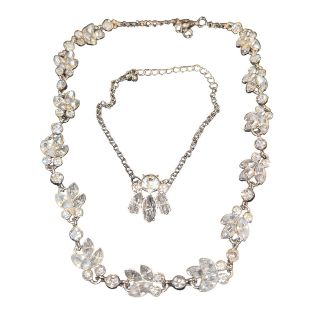Rhinestone cluster necklace & bracelet set in silver. JB6